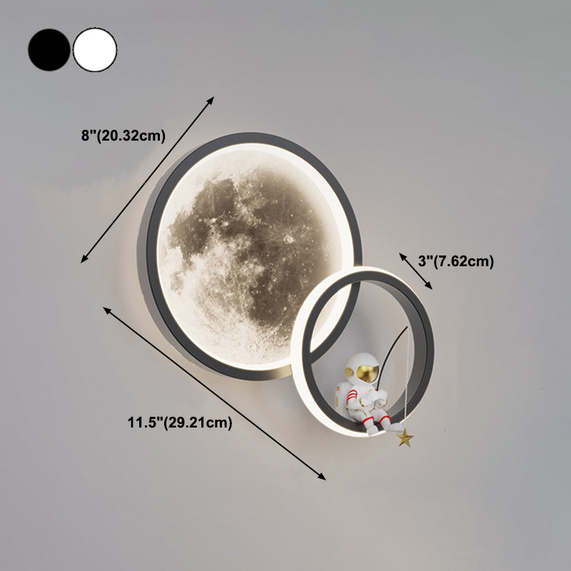 Modern Metal Wall Light Round Shape LED Wall Sconce with Astronaut for Bedroom