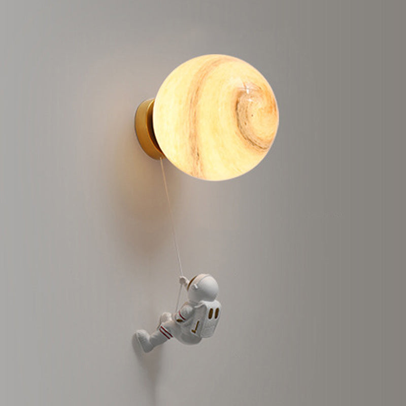 Modern Style Wall Light Sconce Creative Glass Wall Light Fixture for Bedroom