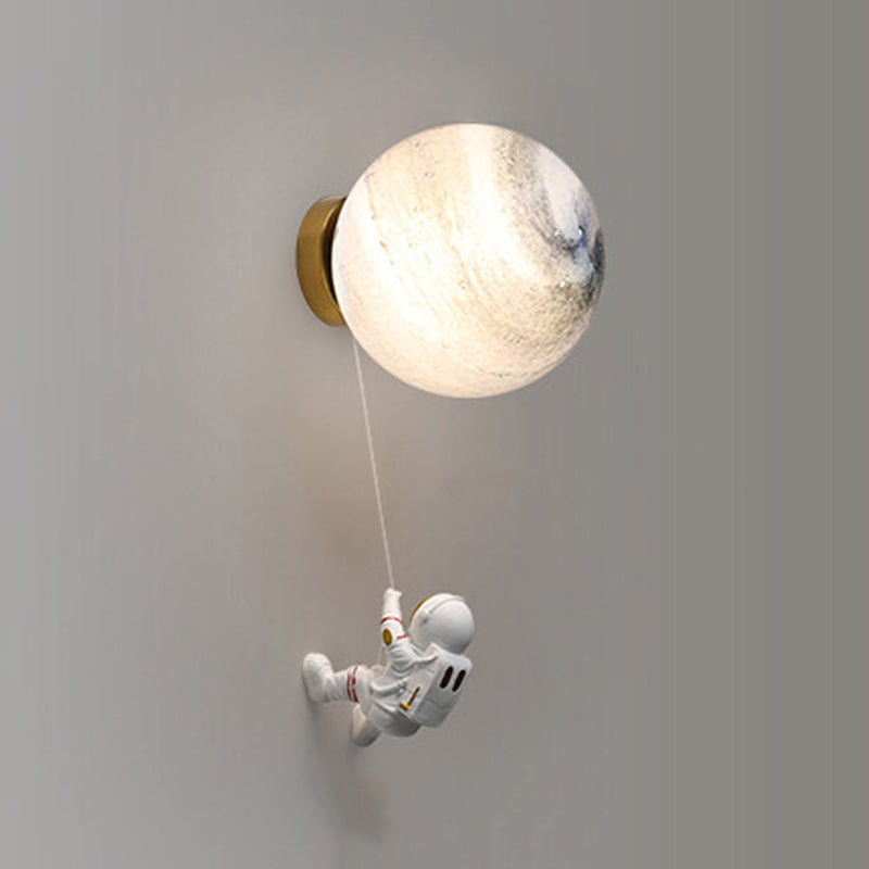 Modern Style Wall Light Sconce Creative Glass Wall Light Fixture for Bedroom