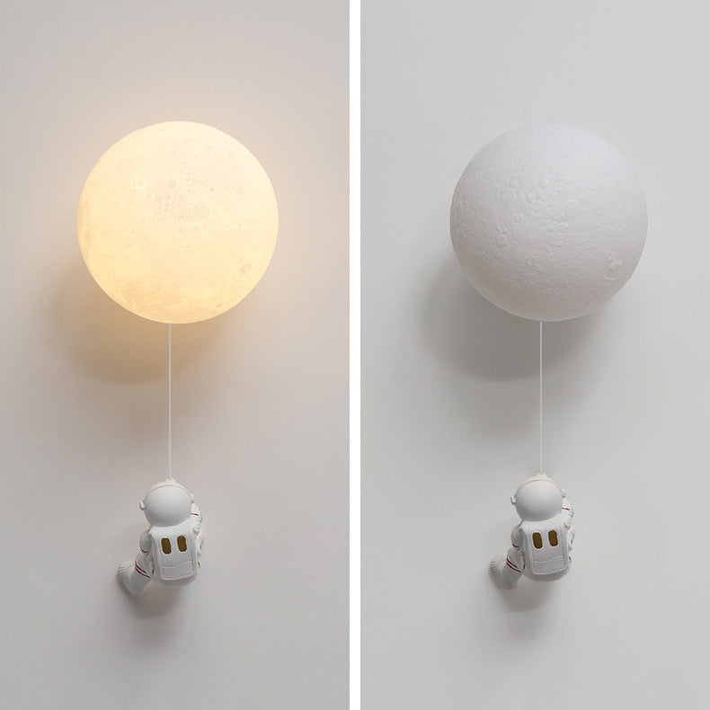 Modern Style Wall Light Sconce Creative Glass Wall Light Fixture for Bedroom