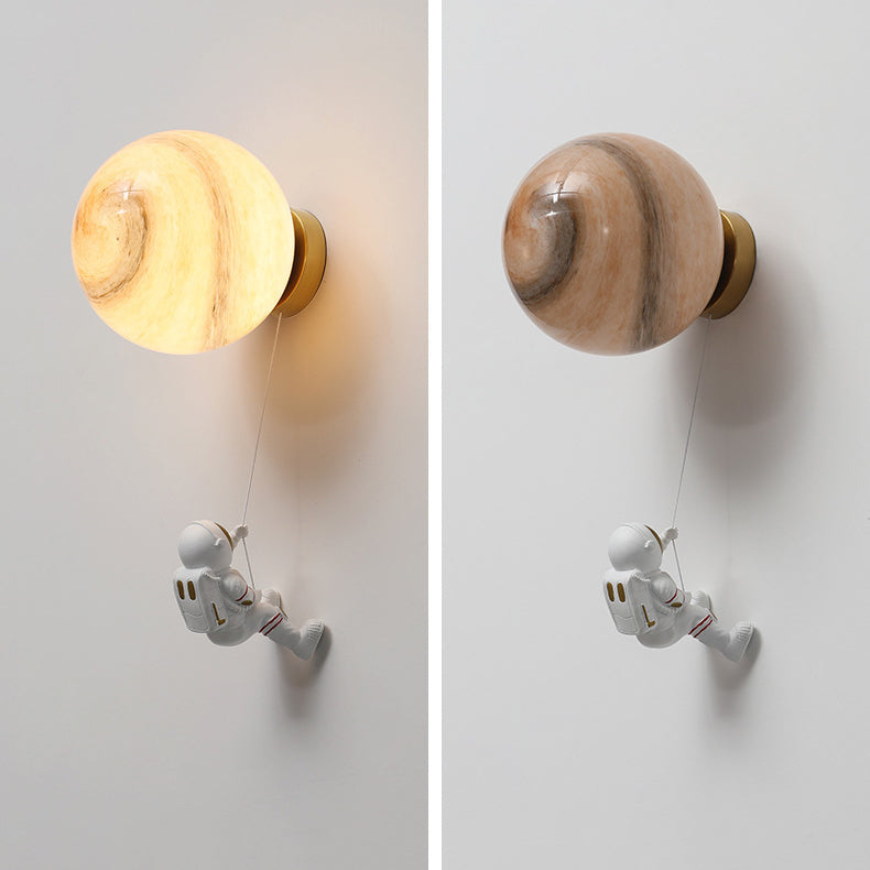 Modern Style Wall Light Sconce Creative Glass Wall Light Fixture for Bedroom