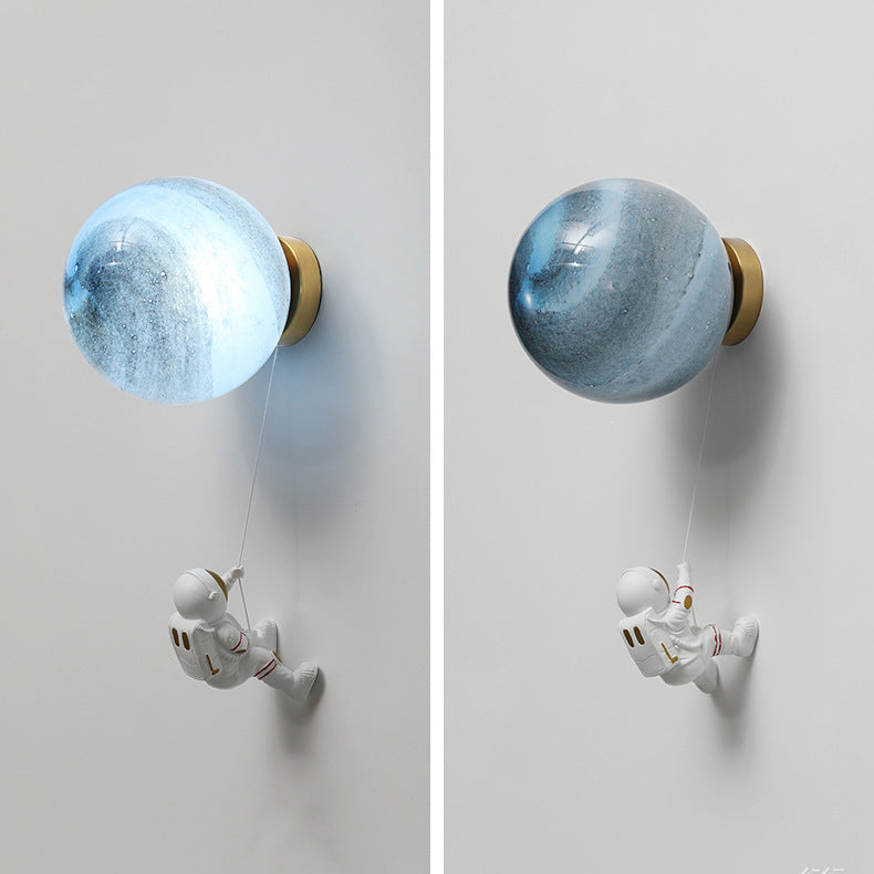 Modern Style Wall Light Sconce Creative Glass Wall Light Fixture for Bedroom