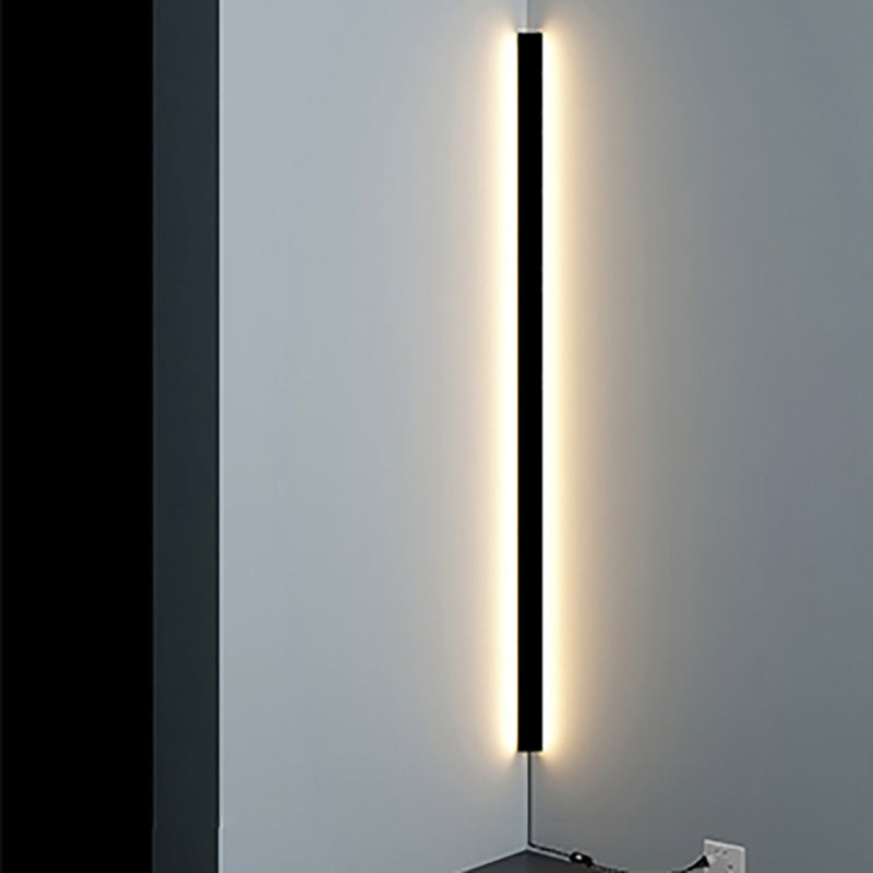 Linear Shape Metal Wall Light Modern Style 1 Light Wall Mount Lamp
