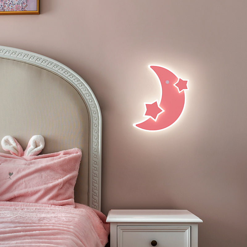 Modern Style Unique Shape Wall Sconce Metal 3 Light Sconce Lighting for Living Room