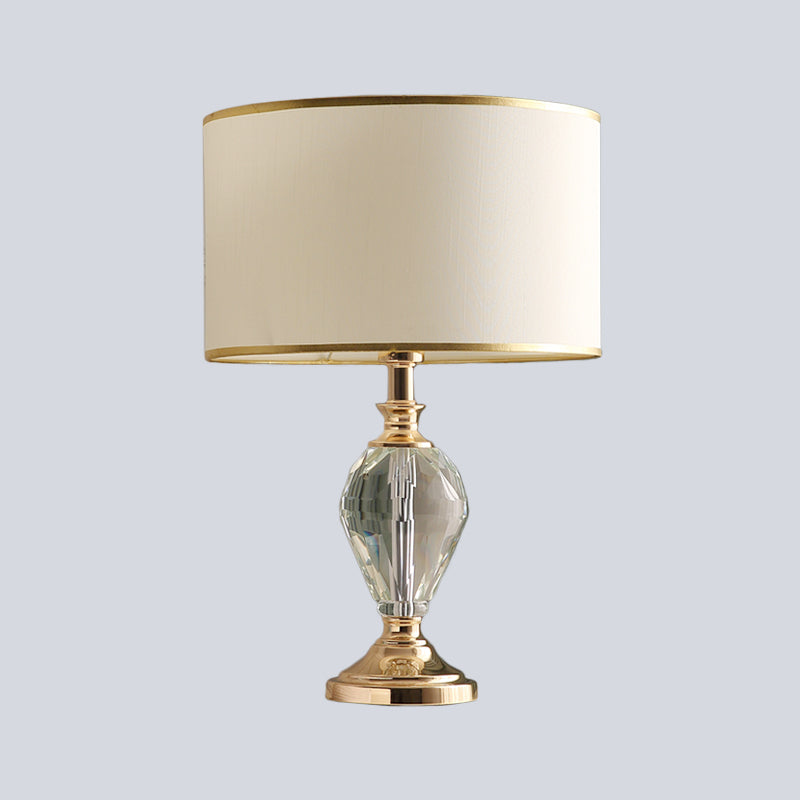 Lampada da scrivania moderna a goccia cristallina smussata 1 tavolo da testa in bianco con tonalità in tessuto