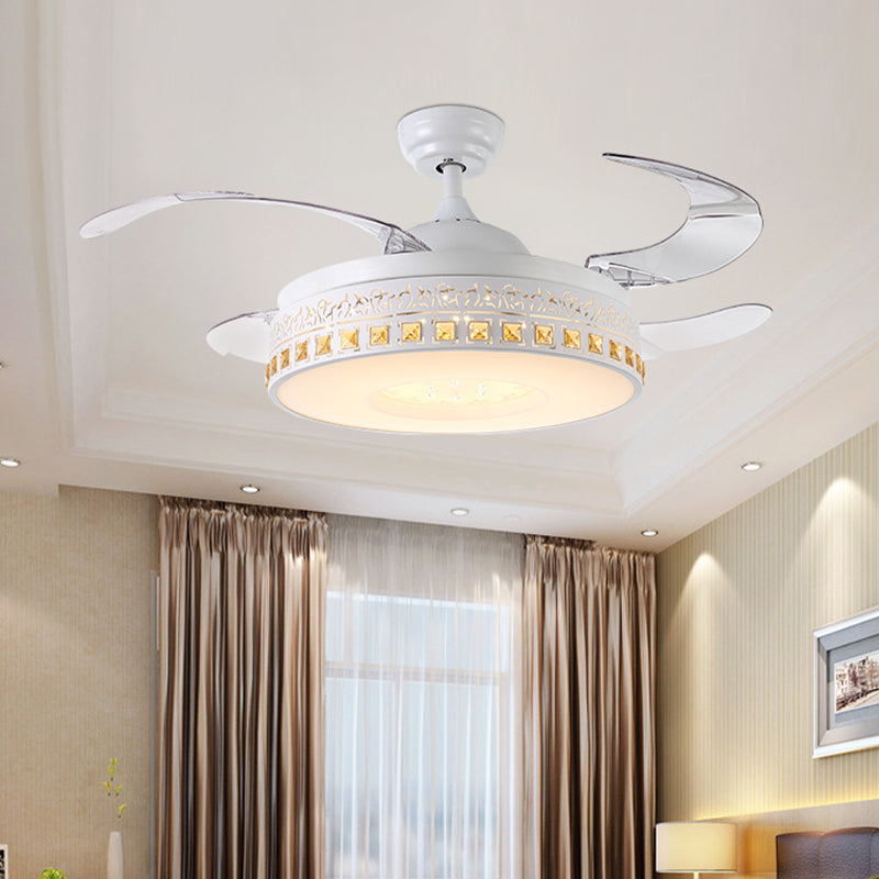 42 "Breite LED LED CRYRIK SEMI Flush Mount Einfachheit Weißer Ring Esszimmer Hängende Lüfterlicht mit 4 klaren Klingen, Fern-/Wandsteuerung/Frequenzumwandlung
