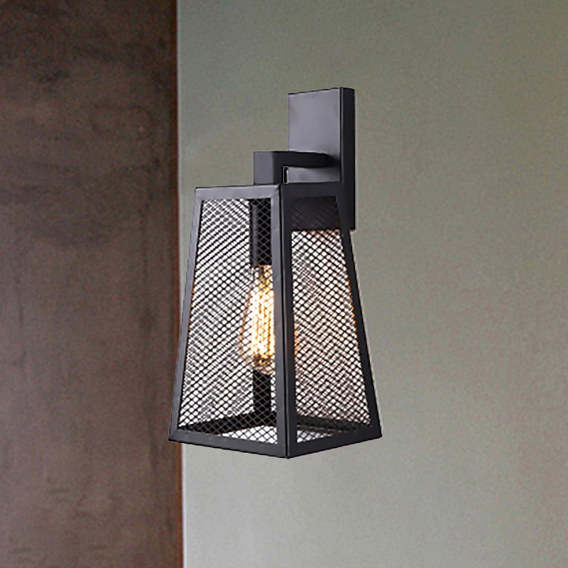 Schwarzes Mesh Käfigleuchte Lampe mit Trapez Schatten Bauernhaus Stil Metal 1 Leichte Innenwandleuchte