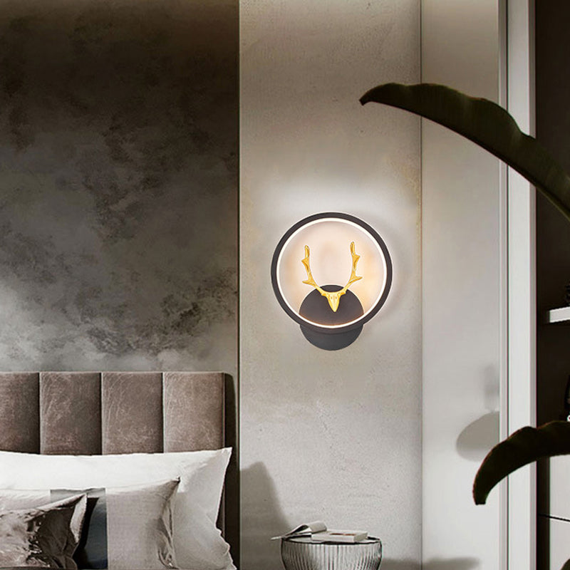 Metal Geometric Shape Wall Mount Lighting Modern Style 1-Light Wall Mounted Light Fixture