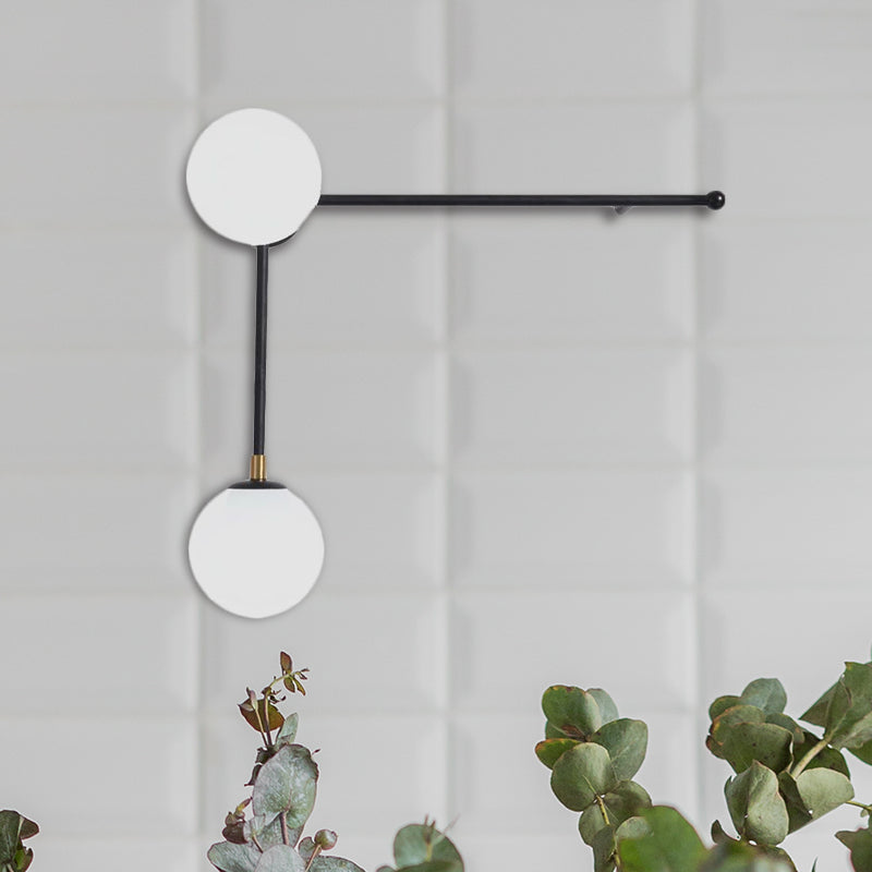 2/4 Leuchten gekreuzte Linien Wandmontierte helle post moderne Glasschattenwandlampe in Schwarz/Gold