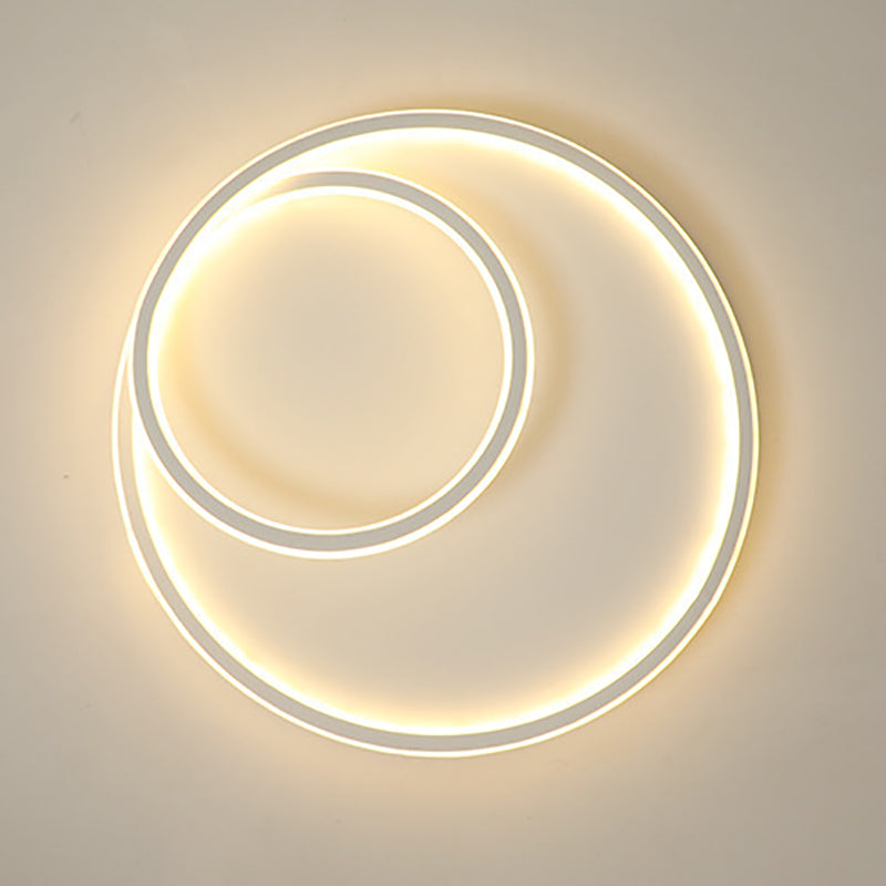 White Circle Ceiling Light Fixture Modern Style LED Metal Close to Ceiling Lamp