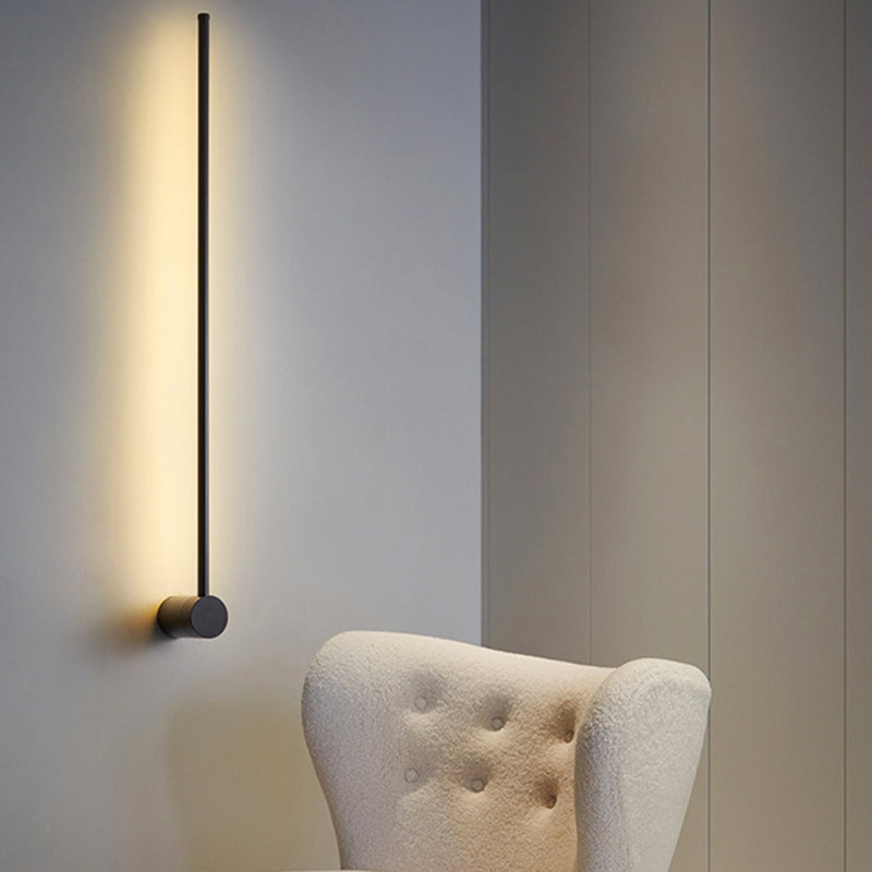 Minimalist Metal Wall Light Straight Rotatable 1 Light Wall Sconce for Bedroom