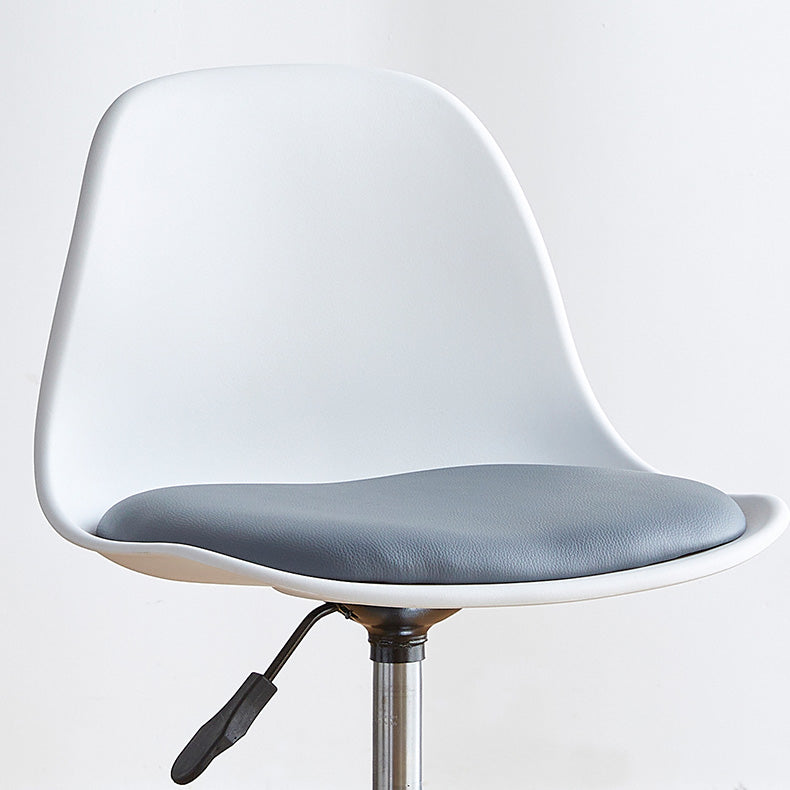 Contemporary Style Liftable Bar-stool Plastic Counter Bar Stool with Metal Legs