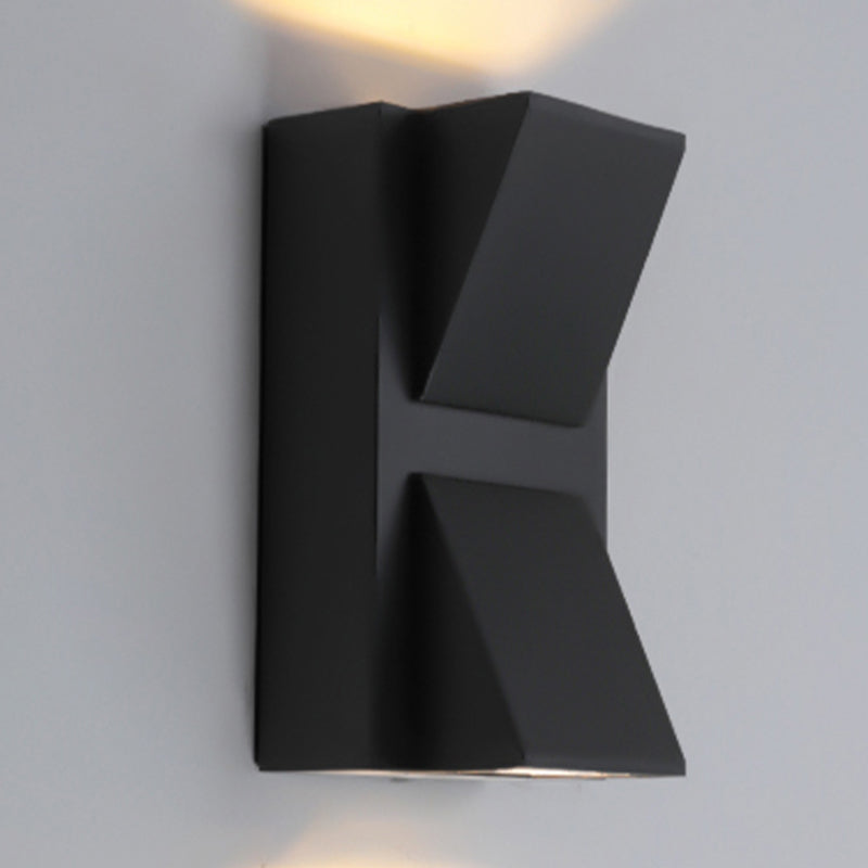 Modern Style Wall Mount Light Black LED Wall Sconce Light with Aluminum for Patio