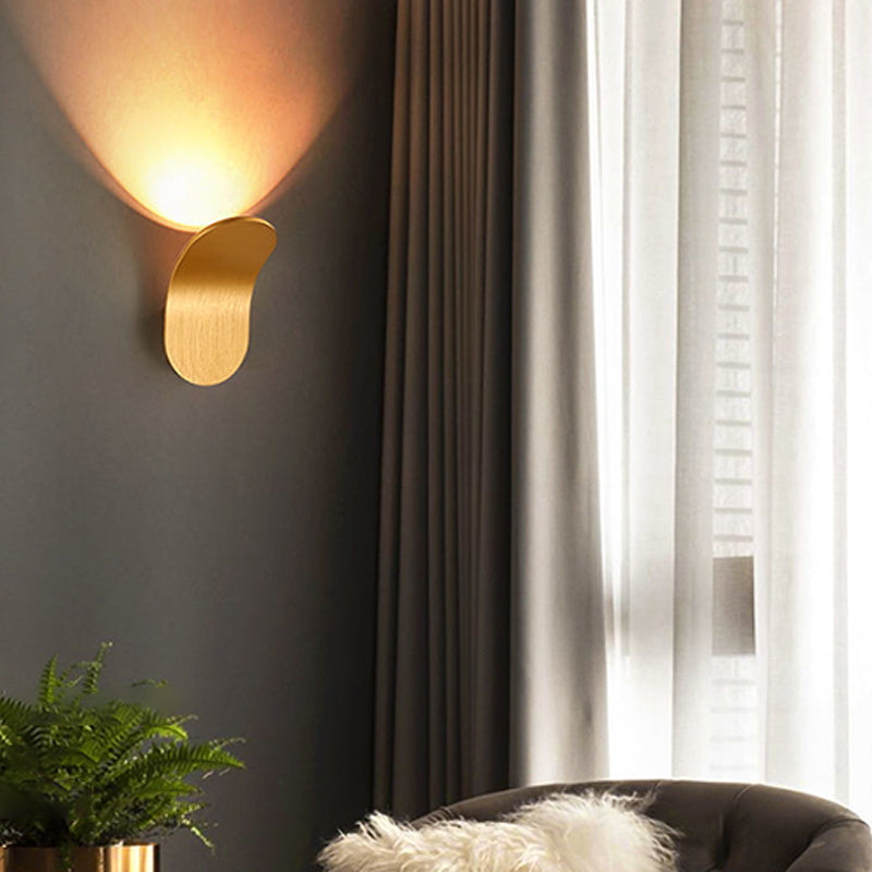 Modern Style Unique Shape Wall Sconce Metal 1 Light Sconce Light for Living Room
