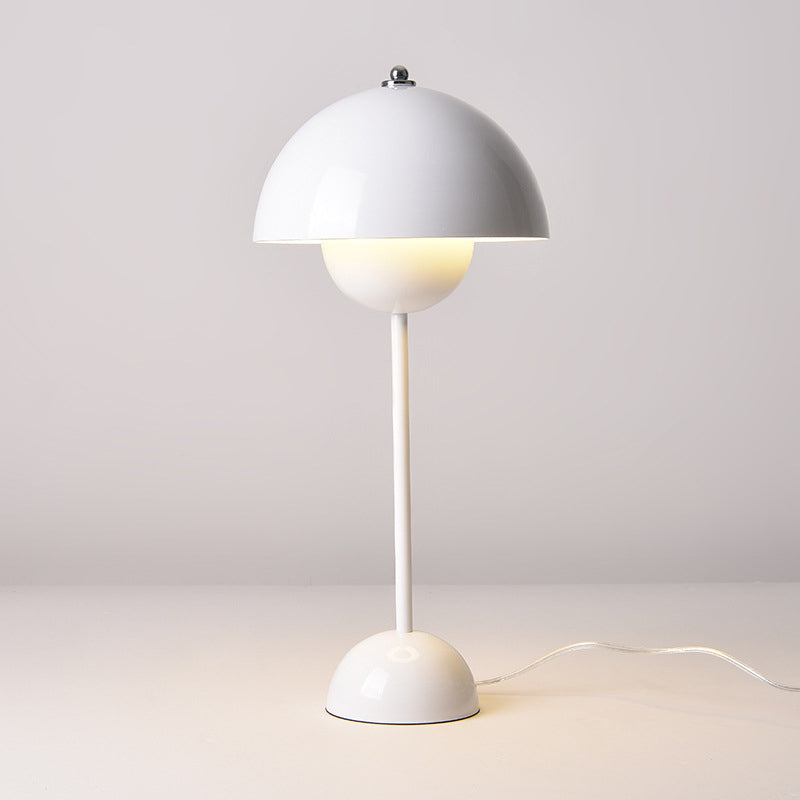 Macaron Style Table Lamp 1-Light Desk Lamp with Metal Shade for Bedroom