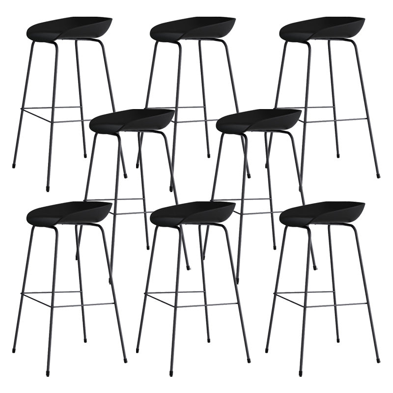 Contemporary Style Bar-stool Plastic Counter Bar Stool with Metal Legs for Kitchen