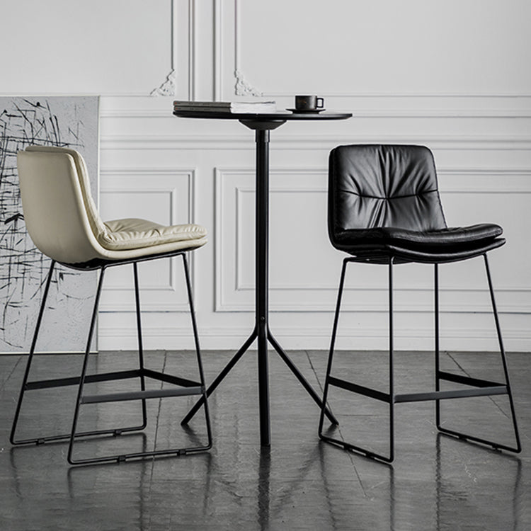 Scandinavian Low Back Coffee Shop Matte Finish Upholstered Bar Stools