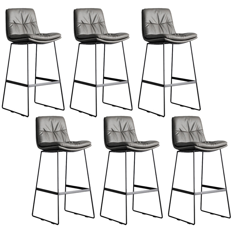Scandinavian Low Back Coffee Shop Matte Finish Upholstered Bar Stools