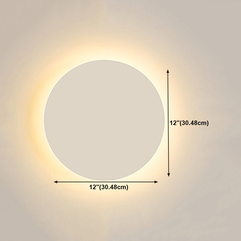 Round Shape Metal Wall Light Modern Style 1 Light Wall Mount Light in White