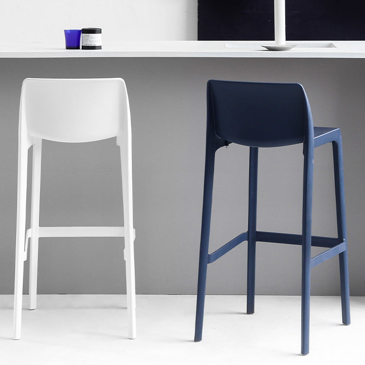 Contemporary Stackable Bar-stool Plastic Counter Bar Stool with Plastic Legs for Home