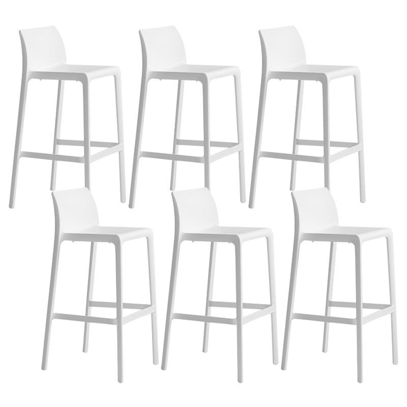Contemporary Stackable Bar-stool Plastic Counter Bar Stool with Plastic Legs for Home