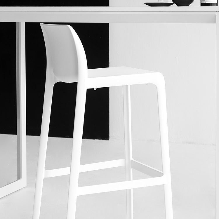 Contemporary Stackable Bar-stool Plastic Counter Bar Stool with Plastic Legs for Home