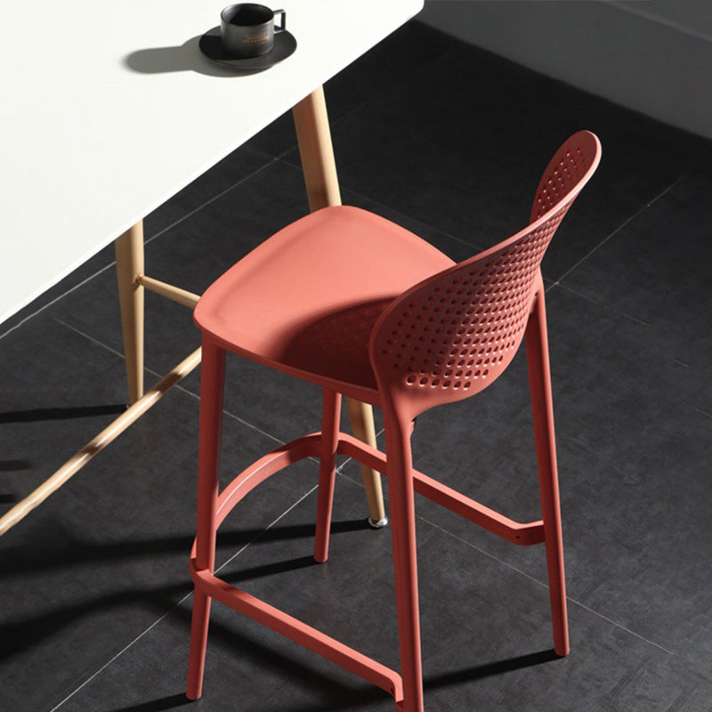 Contemporary Style Bar-stool Plastic Counter Bar Stool with Plastic Legs for Home