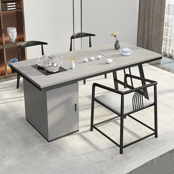 Mesa de comedor con encimera rectangular y tapa de piedra moderna con pedestal doble de metal