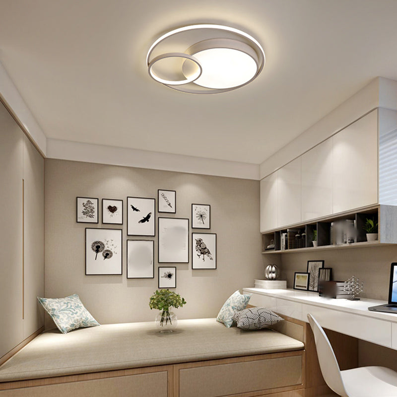 Metal Round Shape Flush Ceiling Light Modern Style 3 Lights Flush Mount Lighting