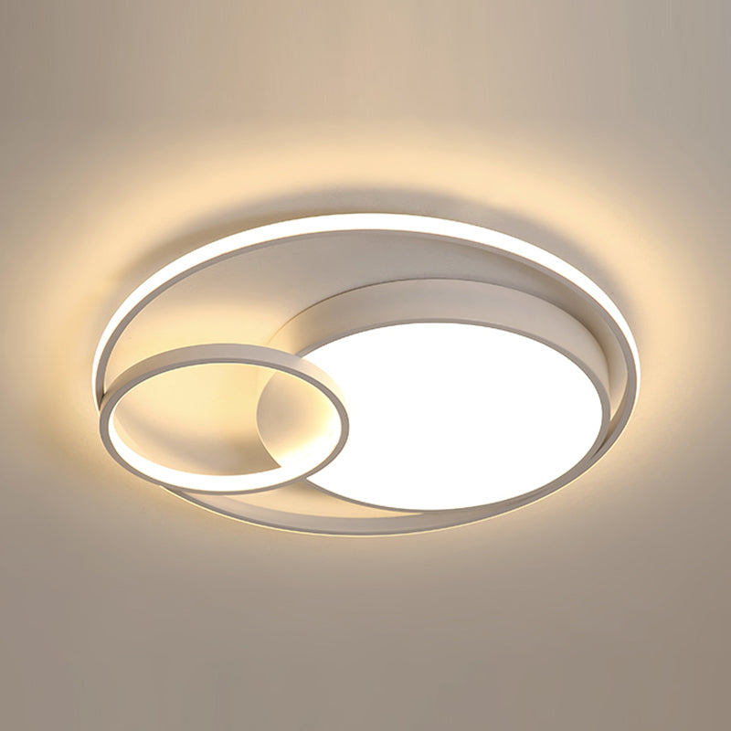 Metal Round Shape Flush Ceiling Light Modern Style 3 Lights Flush Mount Lighting