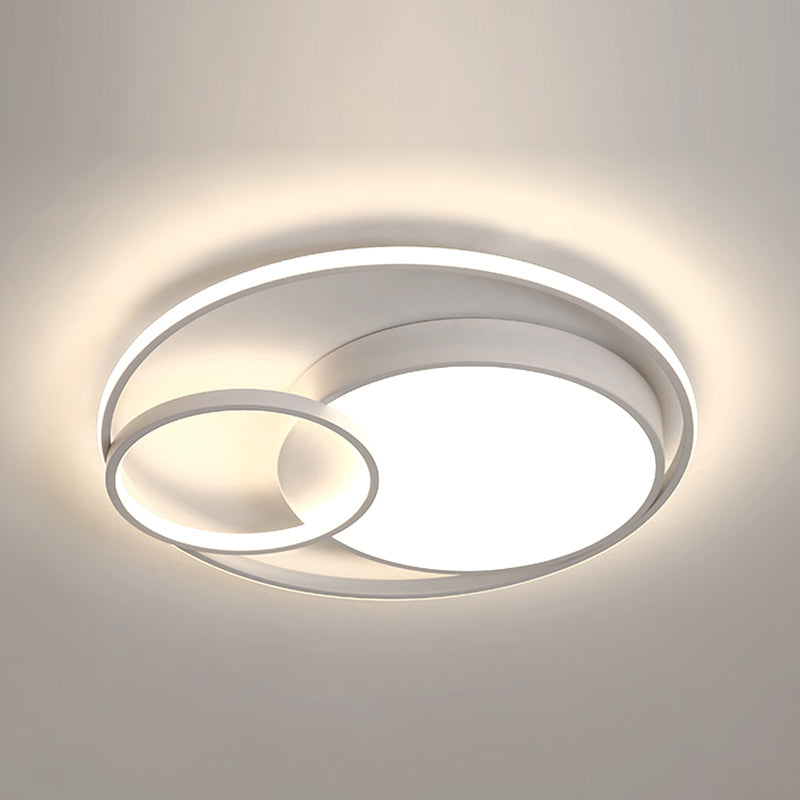 Metal Round Shape Flush Ceiling Light Modern Style 3 Lights Flush Mount Lighting