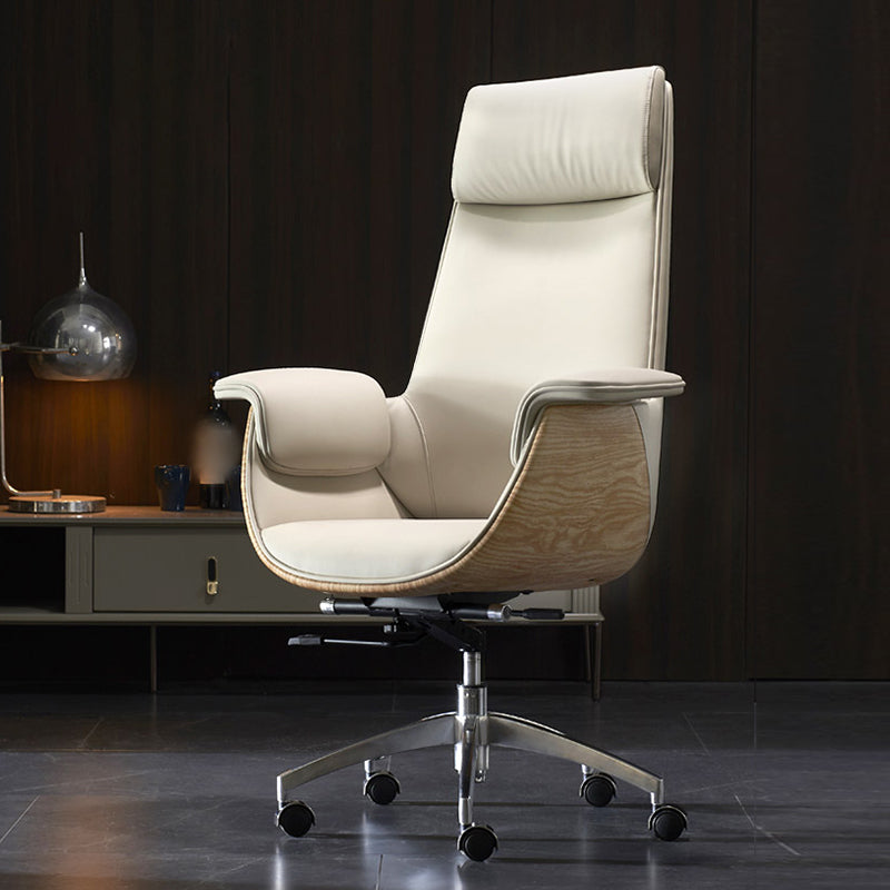 Modern Leather Executive Chair Adjustable Tilt Mechanism Swivel Office Chair