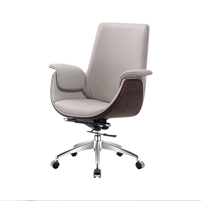 Modern Leather Executive Chair Adjustable Tilt Mechanism Swivel Office Chair