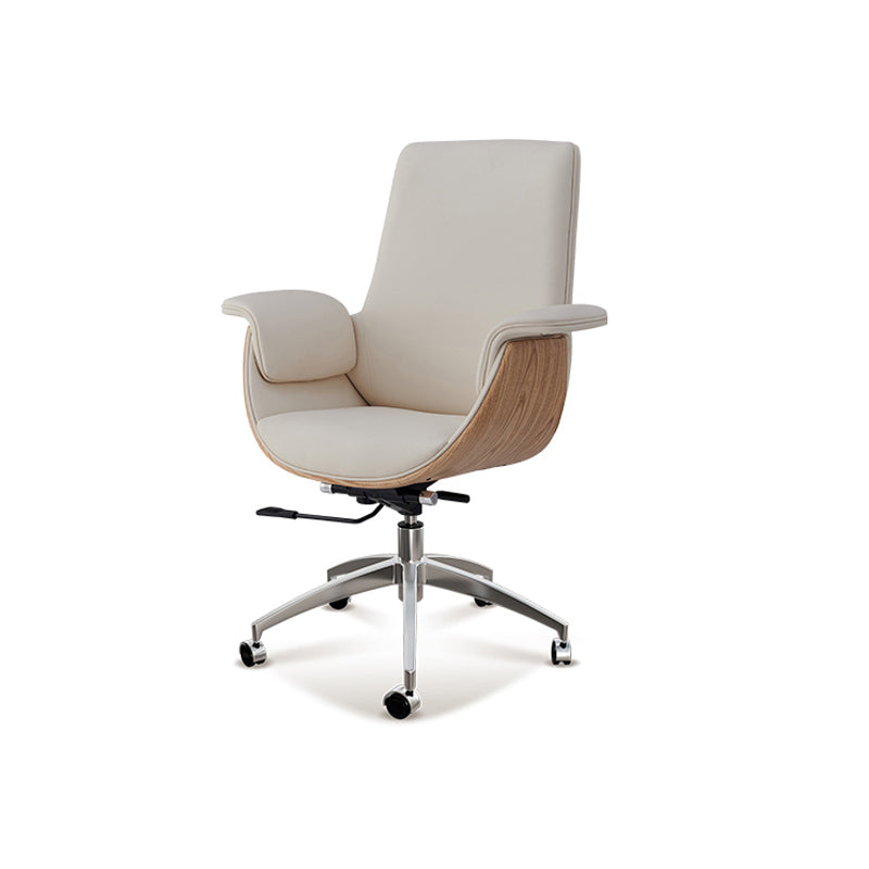 Modern Leather Executive Chair Adjustable Tilt Mechanism Swivel Office Chair