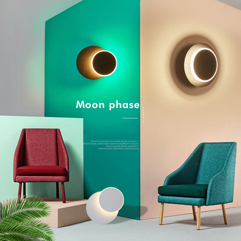 Modern Style Circle Shape Wall Sconce Metal 1 Light Wall Lighting for Bedroom