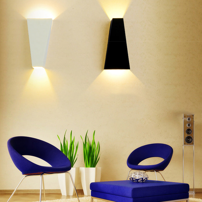 Metal Wall Sconce Lighting Minimalist LED Wall Mounted Lighting