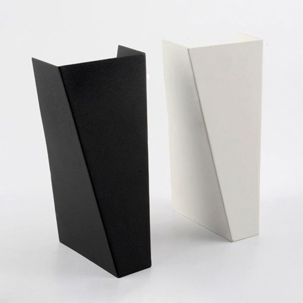 Metal Wall Sconce Lighting Minimalist LED Wall Mounted Lighting