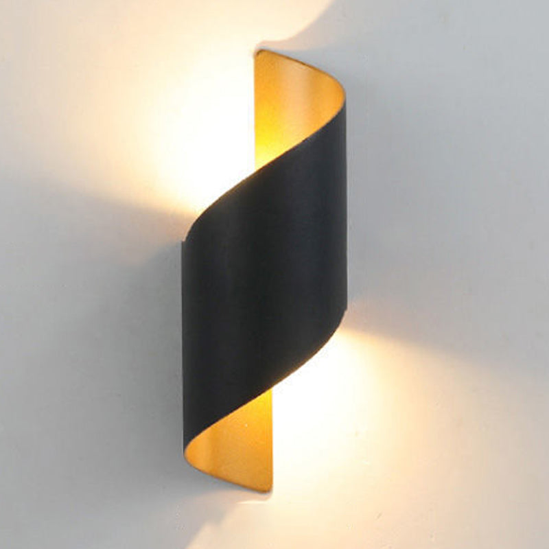 Postmodern Style Metal Wall Light LED Wall Sconce Light for Living Room