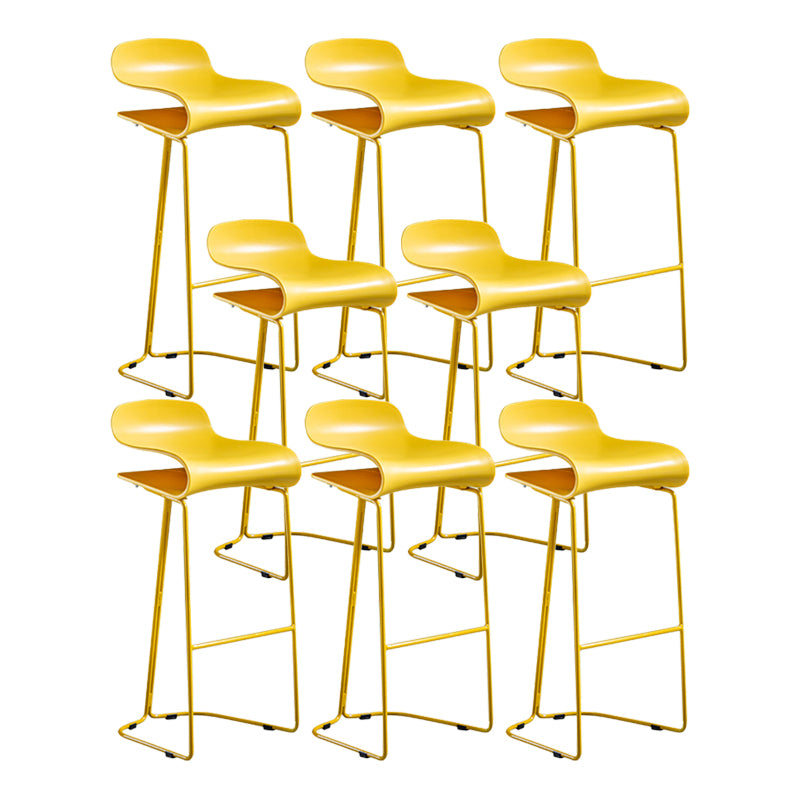 Contemporary Bar Stool Plastic Counter Bar Stool with Metal Legs