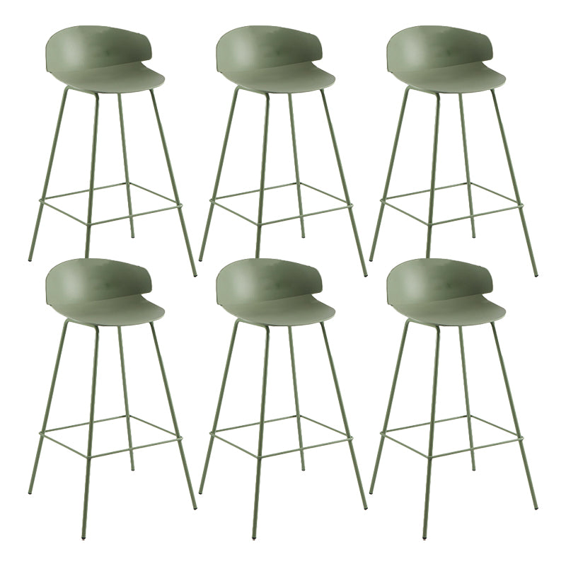 Contemporary Style Bar Stool Plastic Counter Bar Stool with Metal Legs