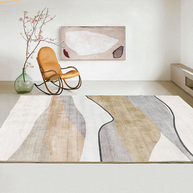Brown Modern Rug Polyester Triangle Area Rug Stain Resistant Rug for Home Decor