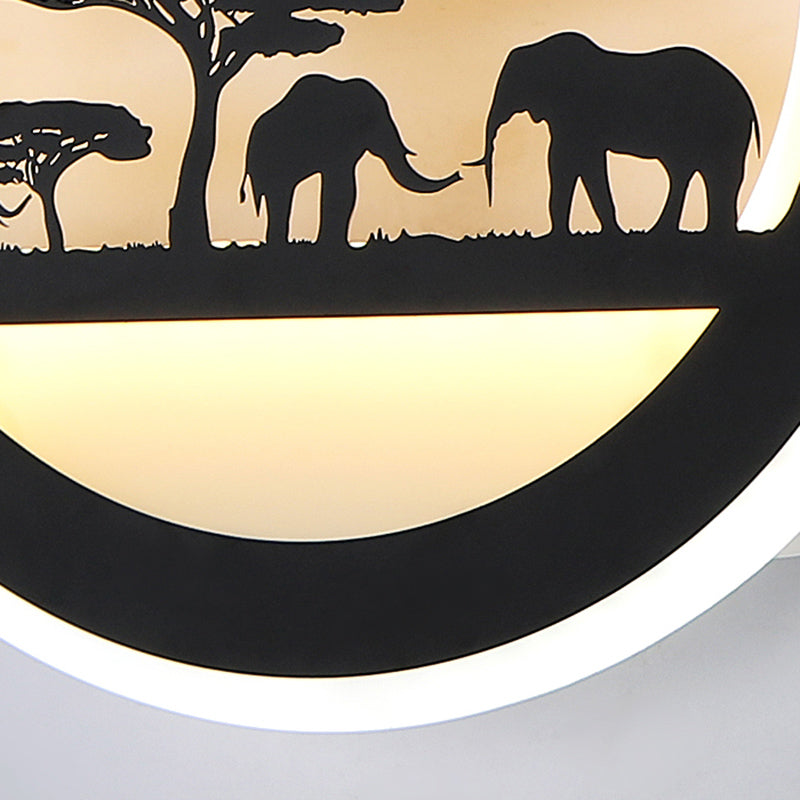 Unique Shape Metal Wall Light Modern Style 1-Light Wall Mounted Light Fixture