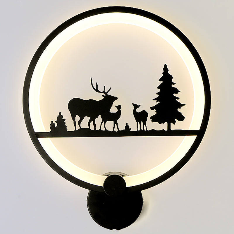 Unique Shape Metal Wall Light Modern Style 1-Light Wall Mounted Light Fixture in Black