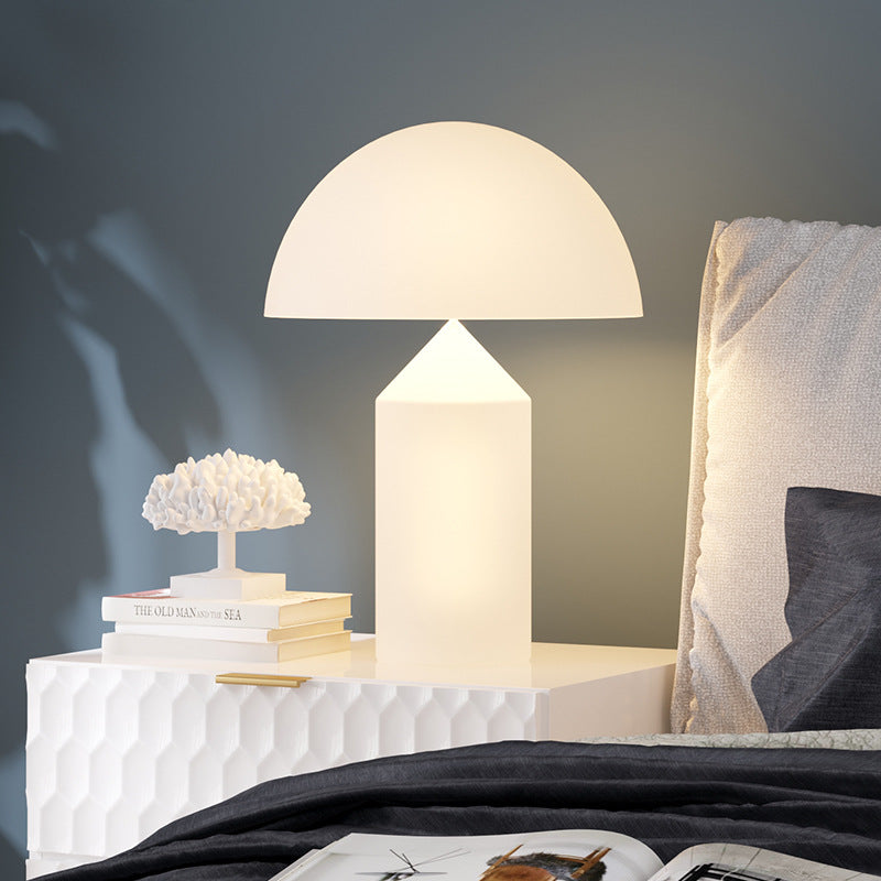 Dome-Shaped Nights and Lamp Modern Style Metal 1 Light Table Lamp