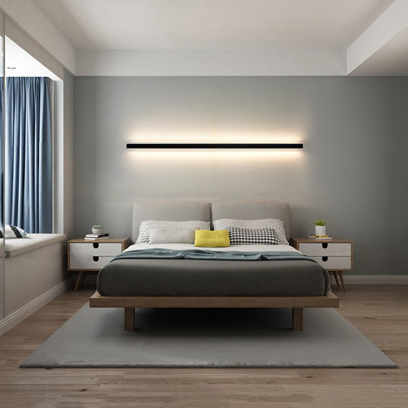 Linear Shade Metal Wall Sconce Modern Style 1 Light Wall Mounted Light in Black