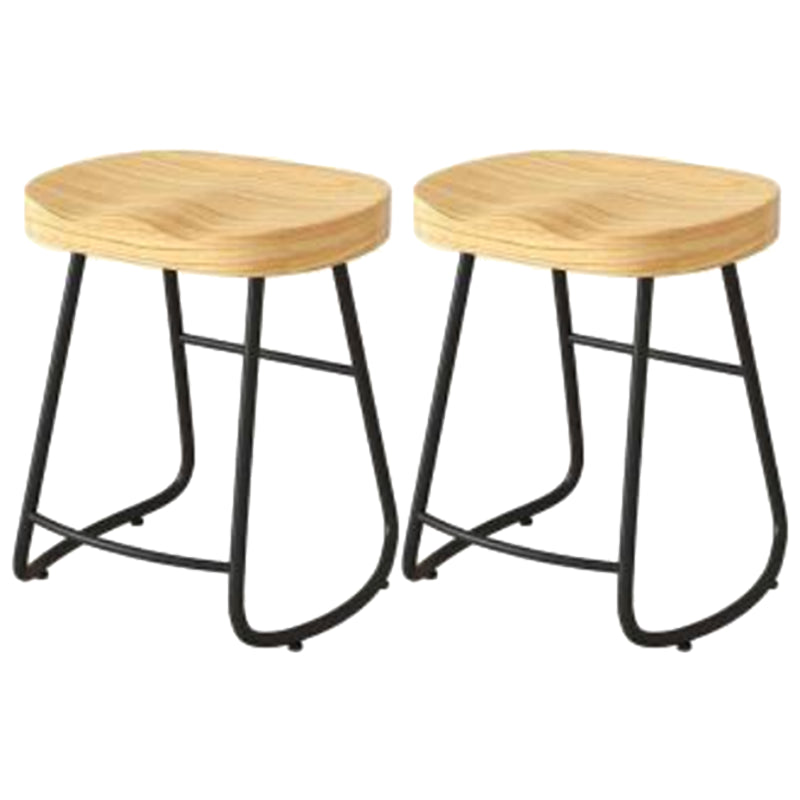 Modern Backrest Counter Stool Iron Milk Tea Shop Bar Stool with Wooden Seat and Pedal