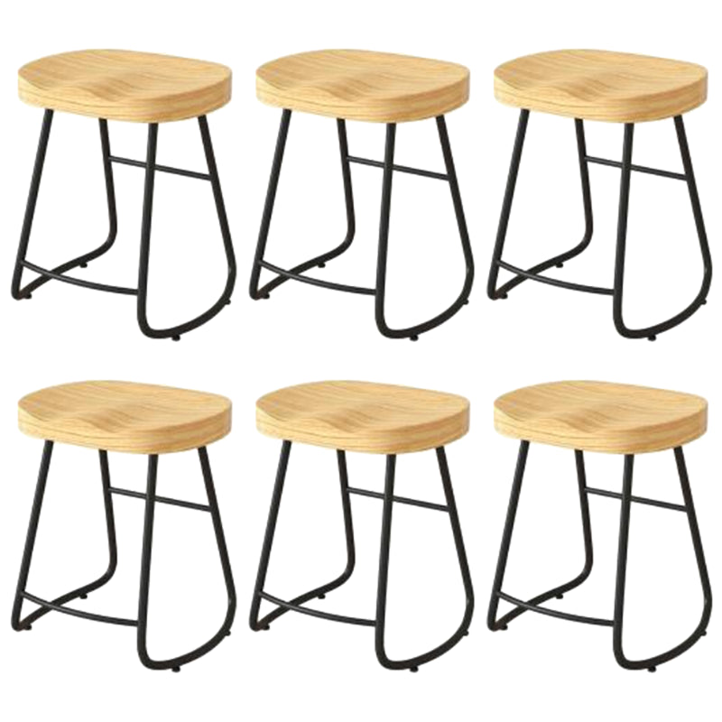 Modern Backrest Counter Stool Iron Milk Tea Shop Bar Stool with Wooden Seat and Pedal