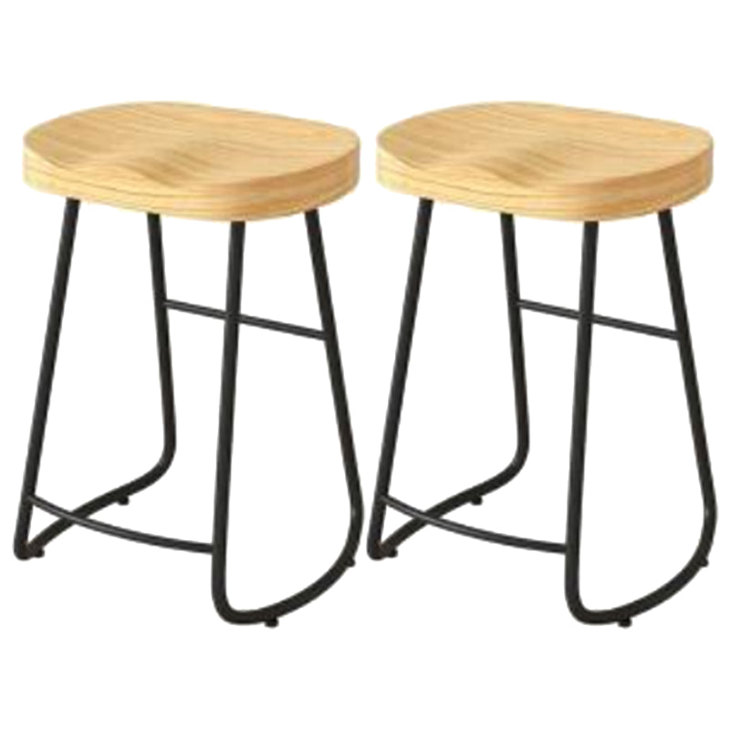 Modern Backrest Counter Stool Iron Milk Tea Shop Bar Stool with Wooden Seat and Pedal