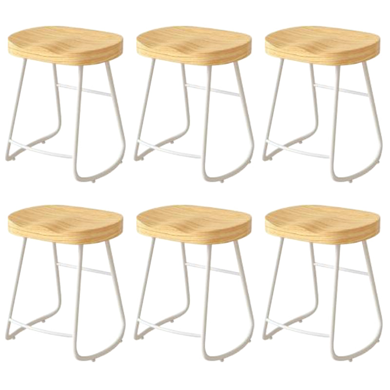 Modern Backrest Counter Stool Iron Milk Tea Shop Bar Stool with Wooden Seat and Pedal