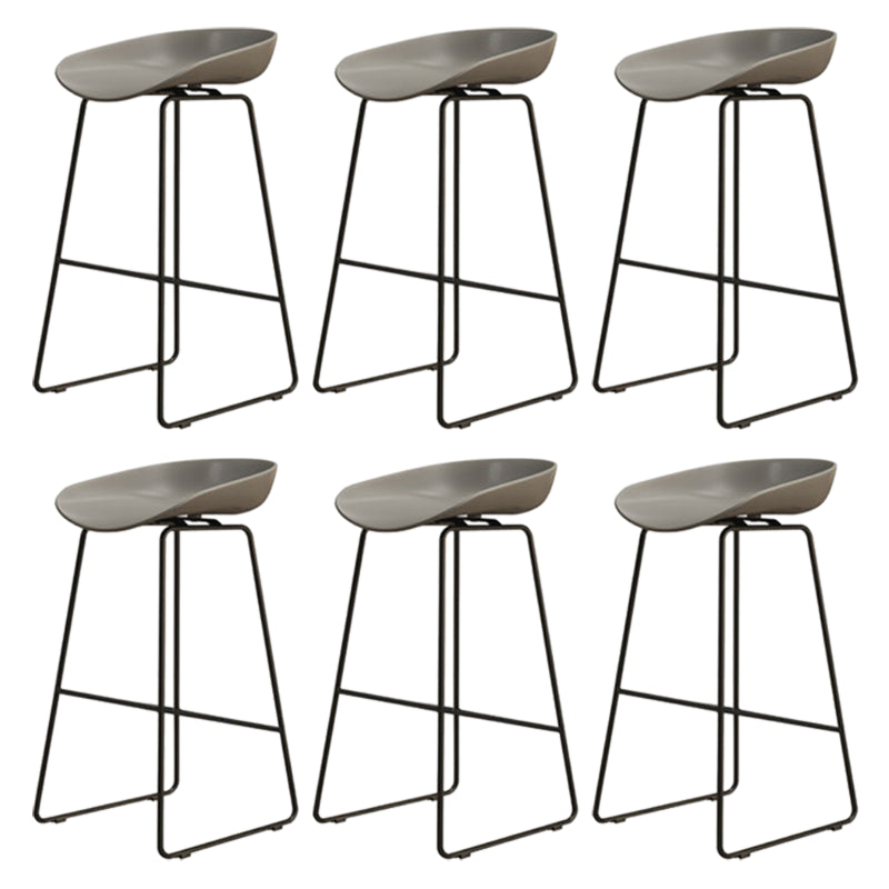 Modern Armless Backrest Counter Stool Iron Dessert Shop Bar Stool with Acrylic Seat